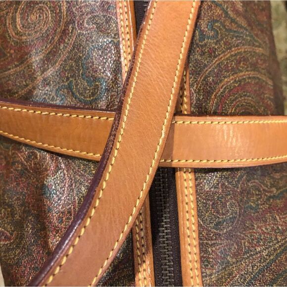 ETRO Milano Red Paisley Weekend Shoulder Bag - Picture 8 of 17